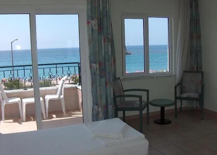 Akya 4* אלאניה